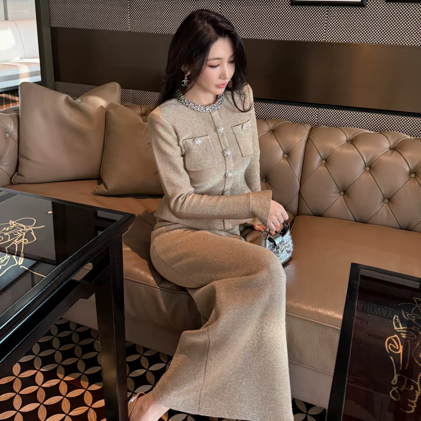 明星款小香风千金感连衣裙女装修身显瘦长袖金色针织长裙子假两件