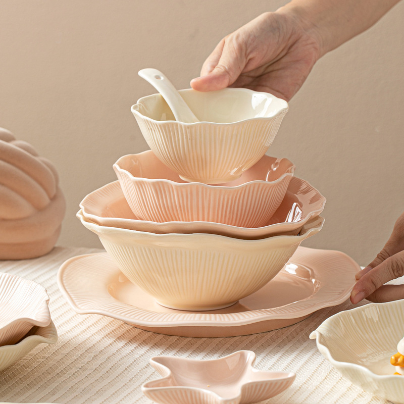 Underglaze Colored Bowl and Plate Set for Home Use, Household Tableware Set, Sweetheart Coast Bowl and Plate New Product Underglaze Colored Bowl and Plate Set for Home Use, Household Tableware Set, Sweetheart Coast Bowl and Plate New Product