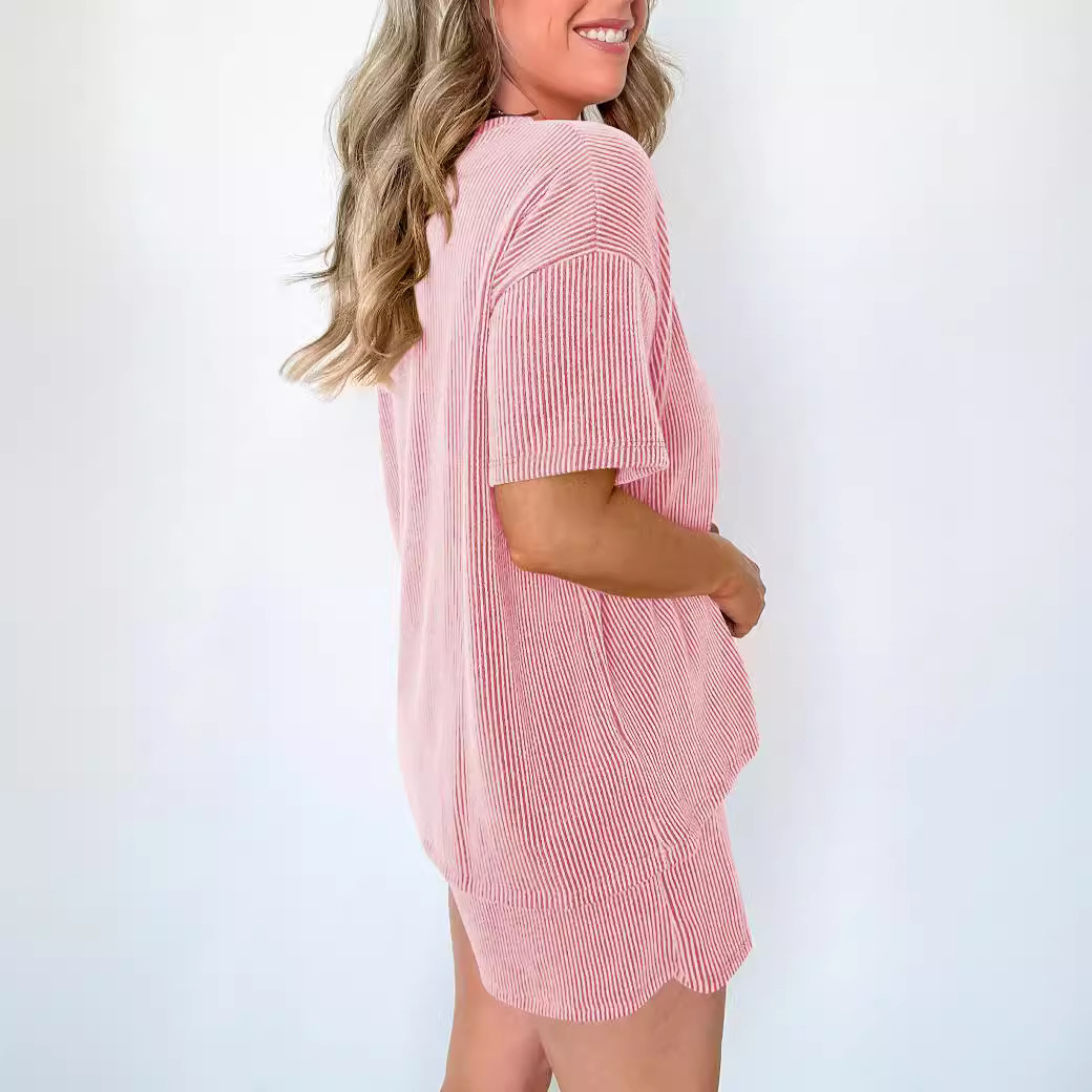 Women's Fashion 2024 Independent Store Short-Sleeve Wave Pattern Round Neck Top And Elastic Waist Shorts_voghion.com