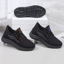 春秋单鞋女2025春季老北京布鞋休闲时尚运动女款赶集地摊货源