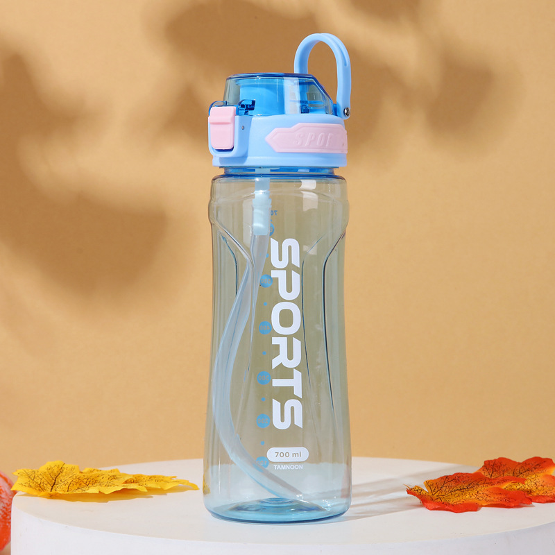 Nuevo tipo transfronterizo simple de plástico transparente con cubierta portátil taza de agua deportiva taza de espacio taza de agua fría taza de fitness taza de agua