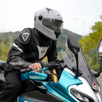 full helmet four seasons full — Motorcycle Safety Supplies