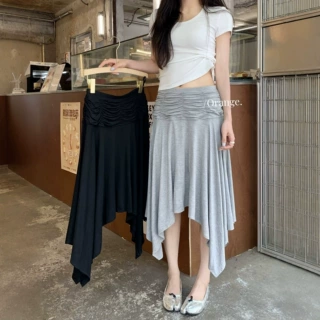实拍2026春季新款韩版松弛感不规则伞裙半身裙