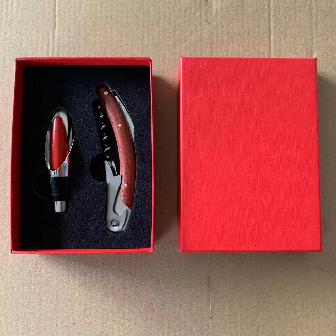 10-25红纸盒红木虾禾木倒.jpg