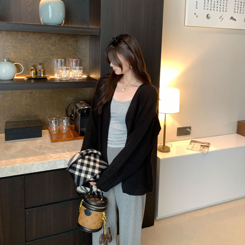 Trendy Soft Sweater Cardigan Long-Sleeve Knit Cardigan for Women Autumn 2025 New Lazy Style Top Trendy Soft Sweater Cardigan Long-Sleeve Knit Cardigan for Women Autumn 2025 New Lazy Style Top