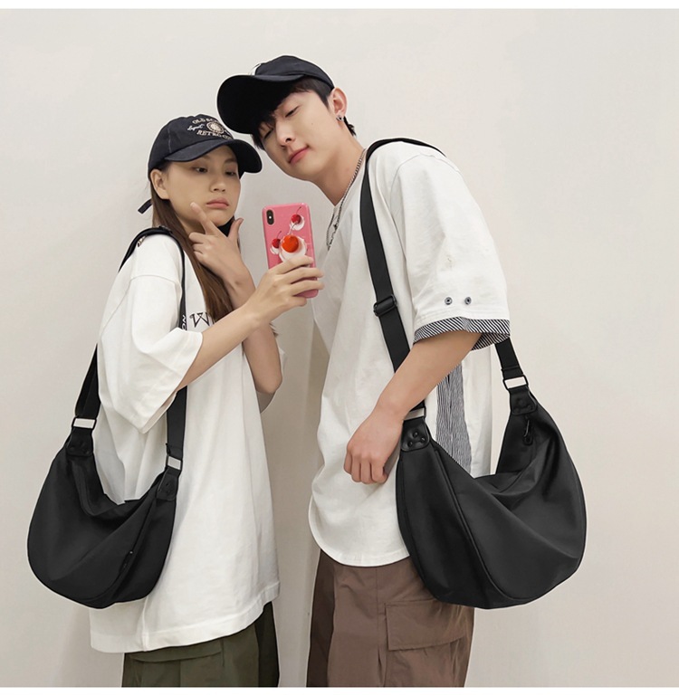 ins Simple nylon fabric crossbody bag for women 2023 new Korean style fashionable single-shoulder dumpling bag for students, trendy single-shoulder bag undefined