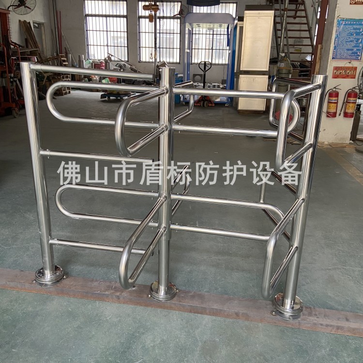 码头入口手动式建议单向半高旋转闸 车站单向旋转道闸 手推单向门