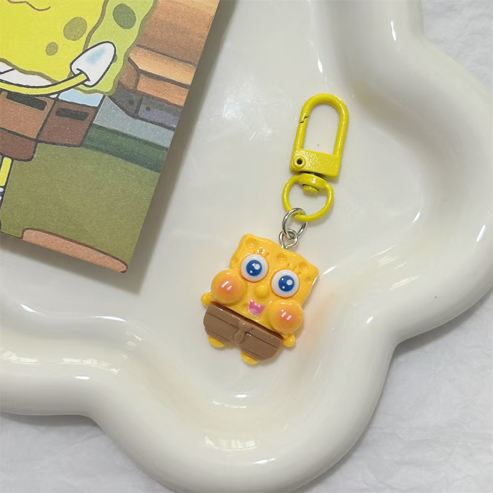 Nuevo Baby Esponja pie estrella llavero lindos colgantes de dibujos animados chica mochila accesorios colgantes regalos amigos