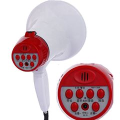手持ち式の叫び器の夜市は露店を並べてラッパの充電式の録音を売ります。