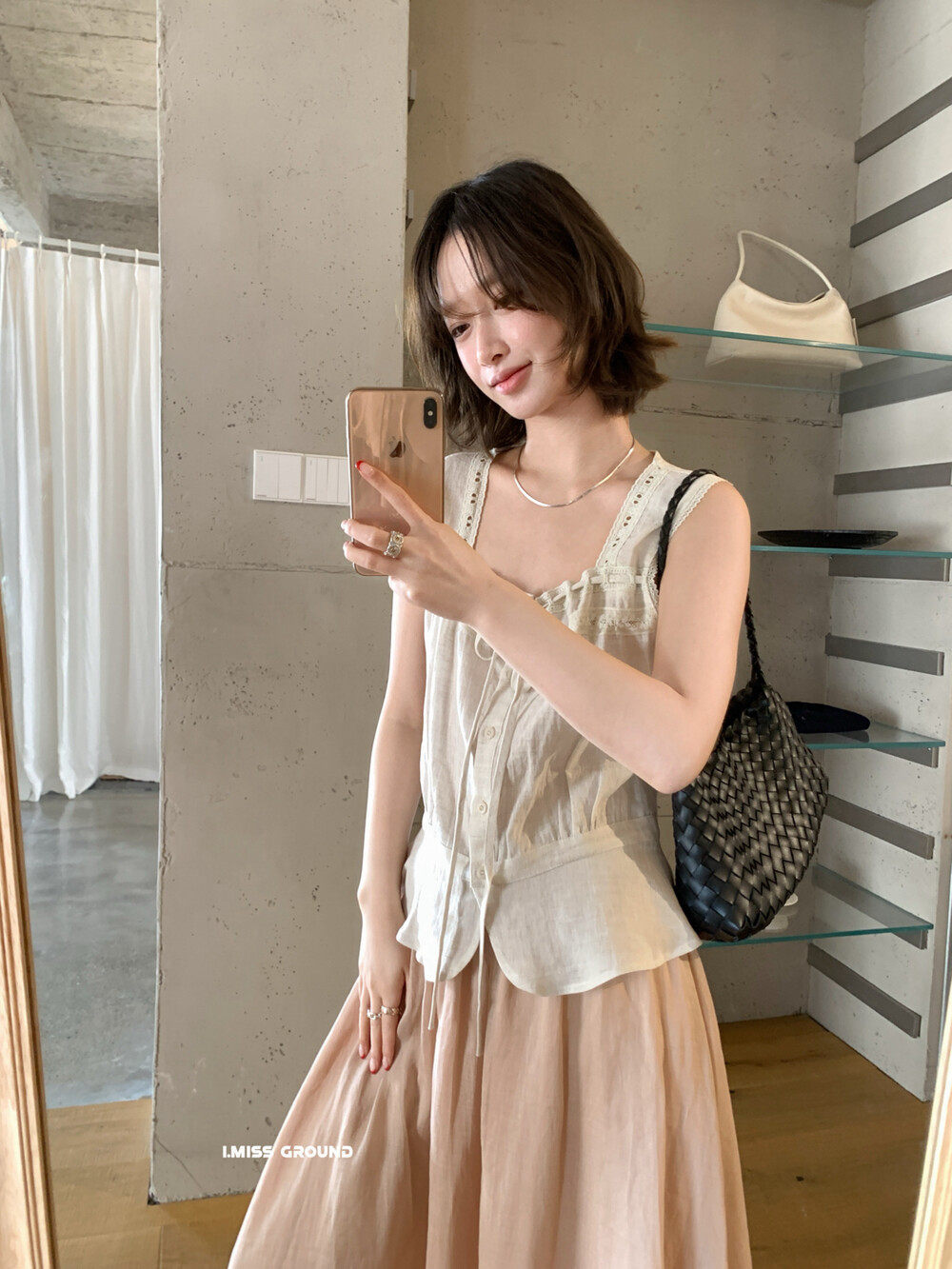 Áo hai dây nữ phong cách Pháp chất liệu linen cổ vuông ren hoa — yến mạch chi tiết 5
