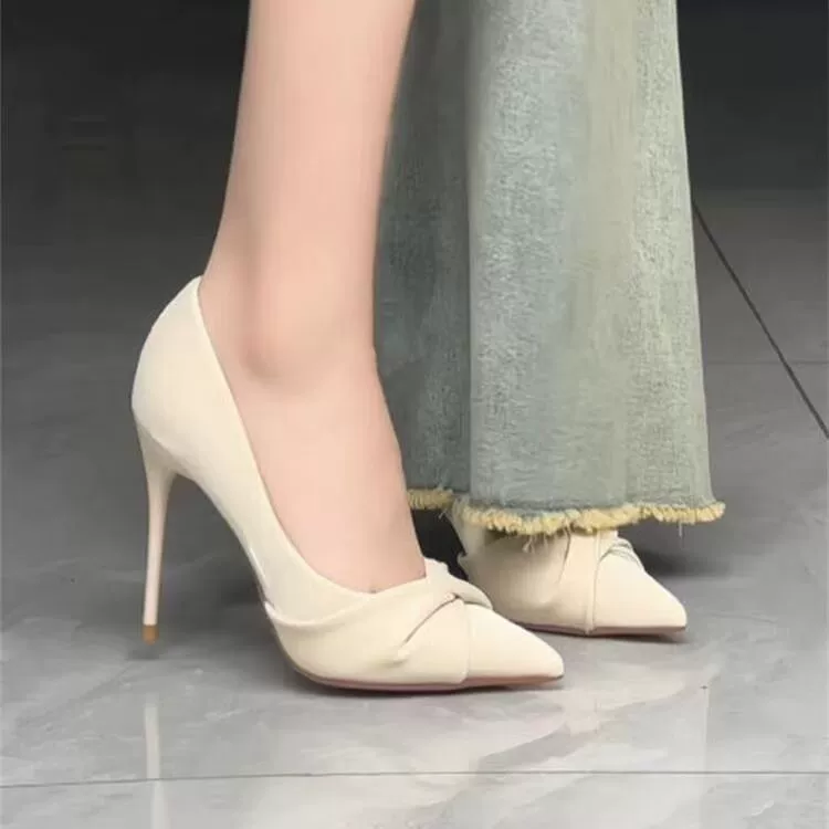 Модный маленький ароматный ветер на высоких каблуках женский осень и зима 2024 новый рапсовый дикий профессиональный рабочий туфли