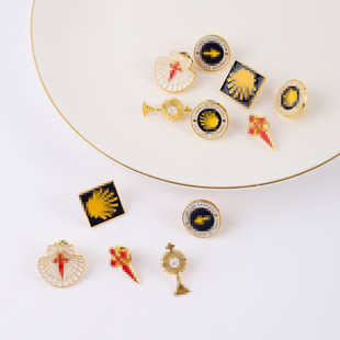 ���Q��ɫ�����}�؁��糯�}֮·���ʮ�ּܽ��ٻ�����������Ʒ