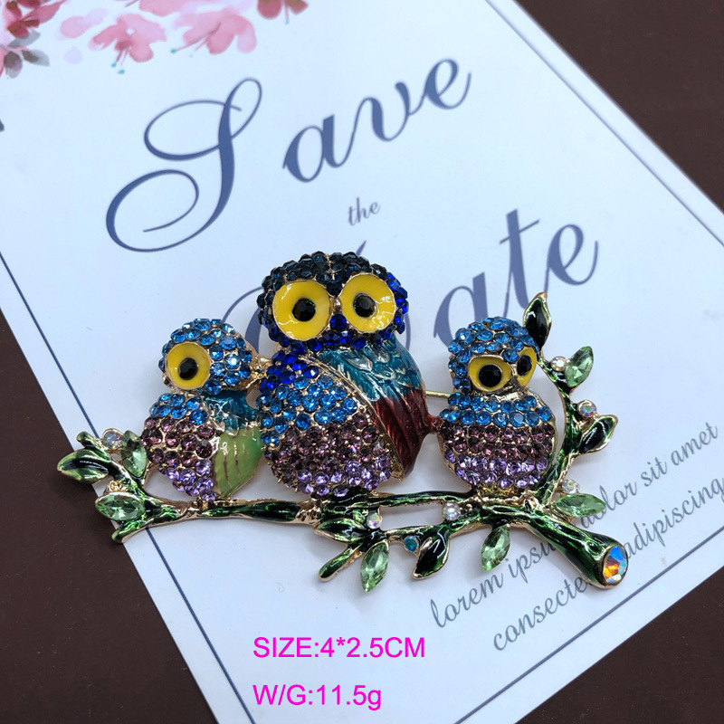 Cute Animal And Plant Elements Enamel Glaze Metal Brooch Unique Luxury Color Diamond Brooch display picture 12