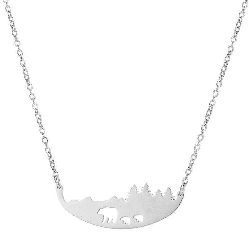 10g Weight Vacuum Plating Gold Plating Process Retro Wolf Cat Bird 201 Stainless Steel Plating Hollow Out 18K Gold Plated Women'S Pendant Necklace