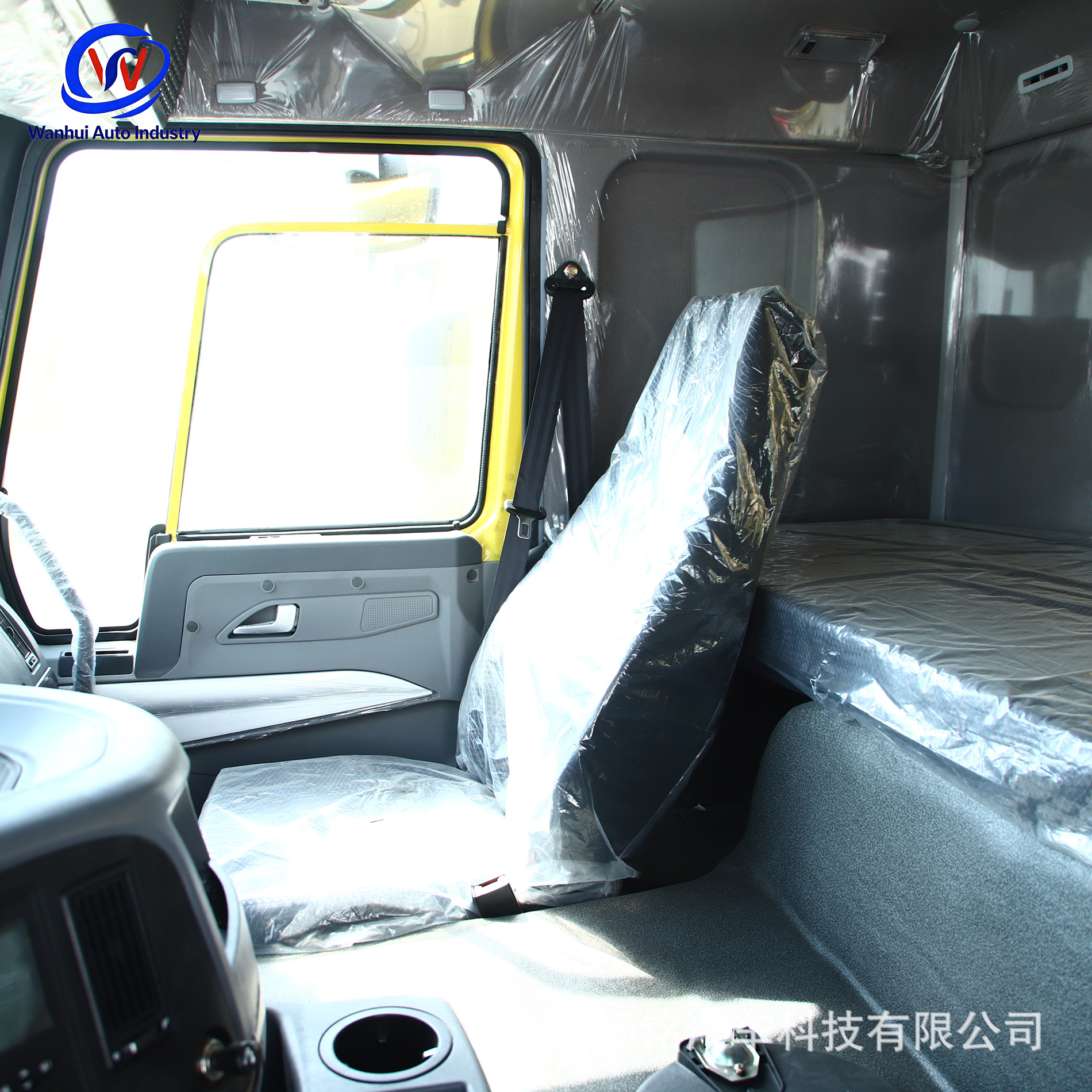 Sinotruk Howo Eight-Wheel Dump Truck for Engineering and Earth Transport, 371 Horsepower, Mining, Africa