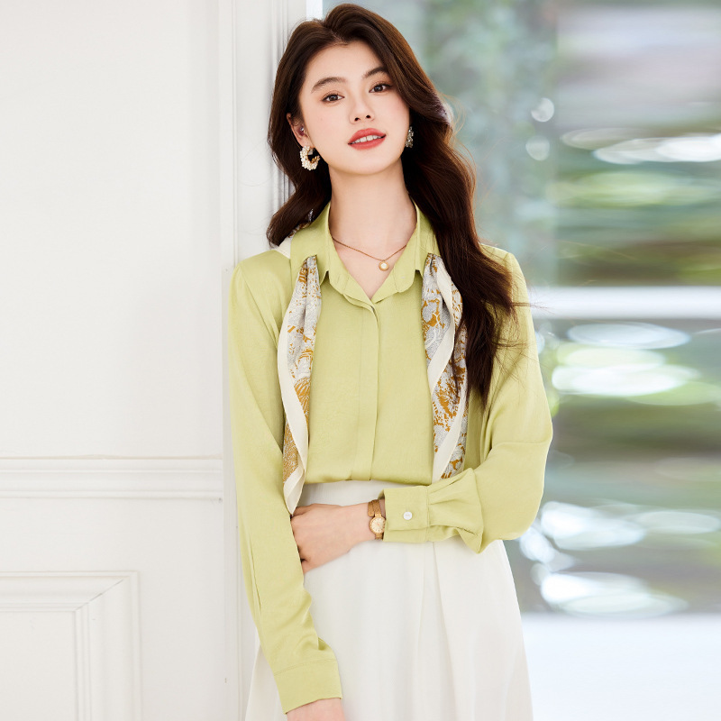 2025 New Green Long Sleeve Shirt Women's Shirt Professional Slim Fit Work Clothes plus size Formal Dress Send Silk Scarf