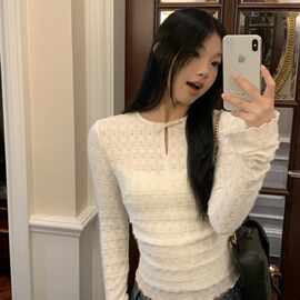 新款纯欲风辣妹小众镂空设计感纯色长袖T恤女修身显瘦打底衫上衣