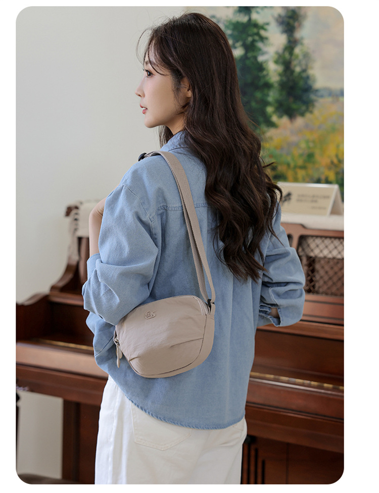 Foreign Trade Casual Solid Color Mini Crossbody Bag Women's New Style Outdoor Travel Small Shoulder Bag Phone Pouch Ultralight Waterproof Fabric Bag