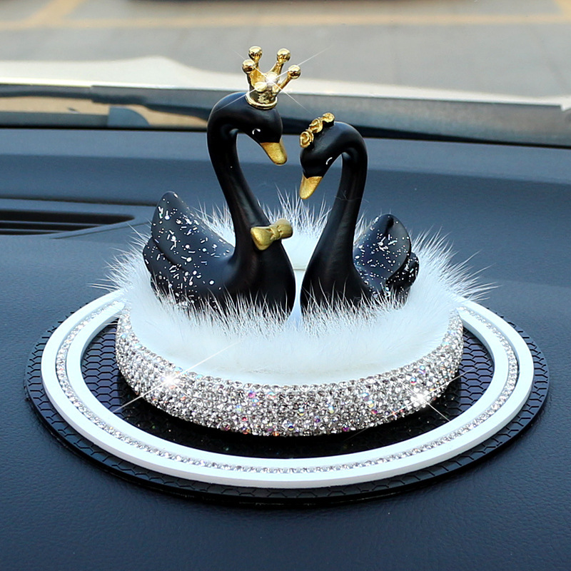 Decoración interior del coche decoración creativa coche resina cisne celebridad de Internet interior del coche mujer linda mujer