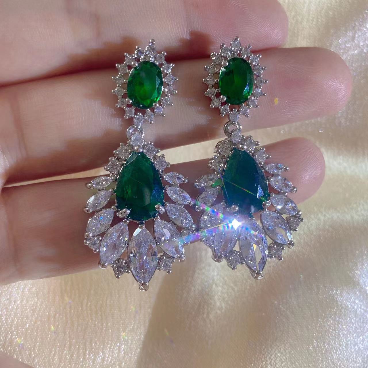 trend elegant universal earrings with zircon