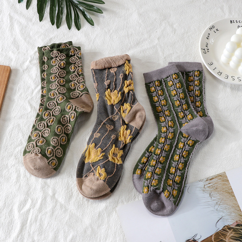Socks women's spring and summer mid-calf length socks thin sweat-absorbent breathable cute retro Japanese ins trendy Net red cotton socks Socks women's spring and summer mid-calf length socks thin sweat-absorbent breathable cute retro Japanese ins trendy Net red cotton socks