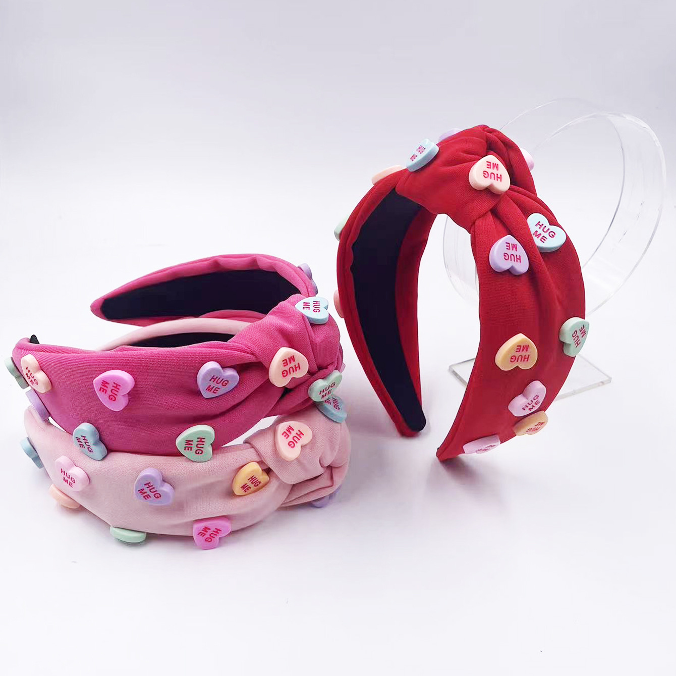 Diadema de tela hecha a mano para mujer con accesorios de corazón, diadema ancha anudada de color sólido para el Día de San Valentín, accesorio para el cabello antideslizante.