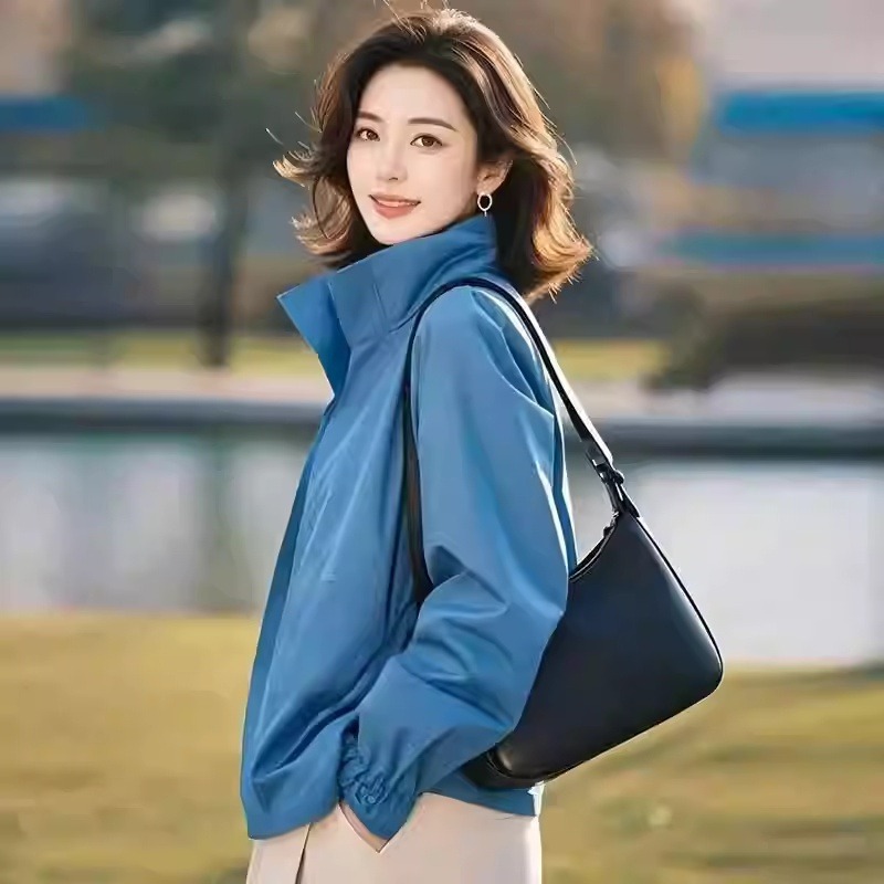 8725休闲百搭立领开衫外套女秋流行的漂亮洋气减龄高级感冲锋衣