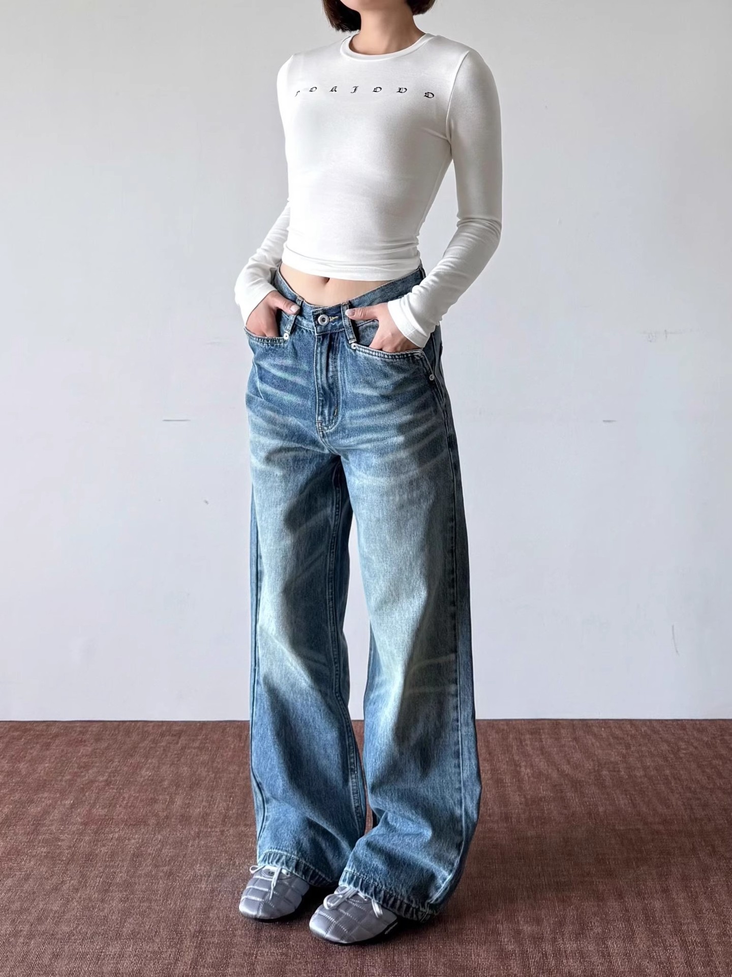 Retro Whiskered Washed Denim Jeans American Style Clean Fit Loose Straight Leg Casual Wide Leg Pants for Men And Women_mkmklike.com