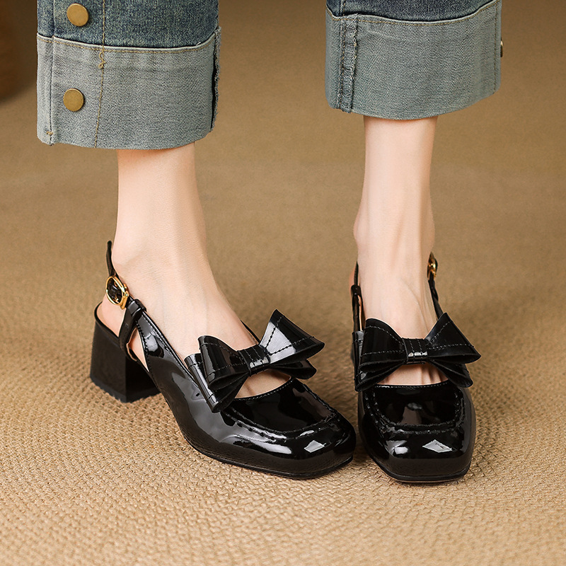 Baotou Women's Sandals Patent Leather Round Toe Thick Heel High Heel Cute Bow Back Hollow Buckle Strap Women's High Heel Sandals