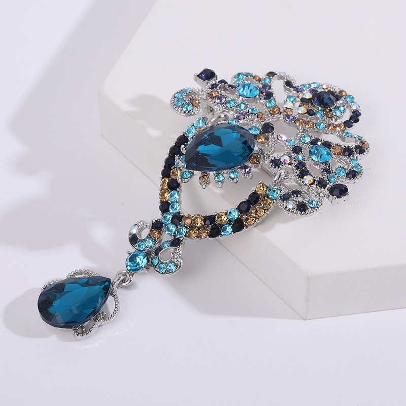 Broche de pingente com strass retrô criativo para comércio exterior transfronteiriço europeu e americano, corsage feminino de alta qualidade._voghion.com