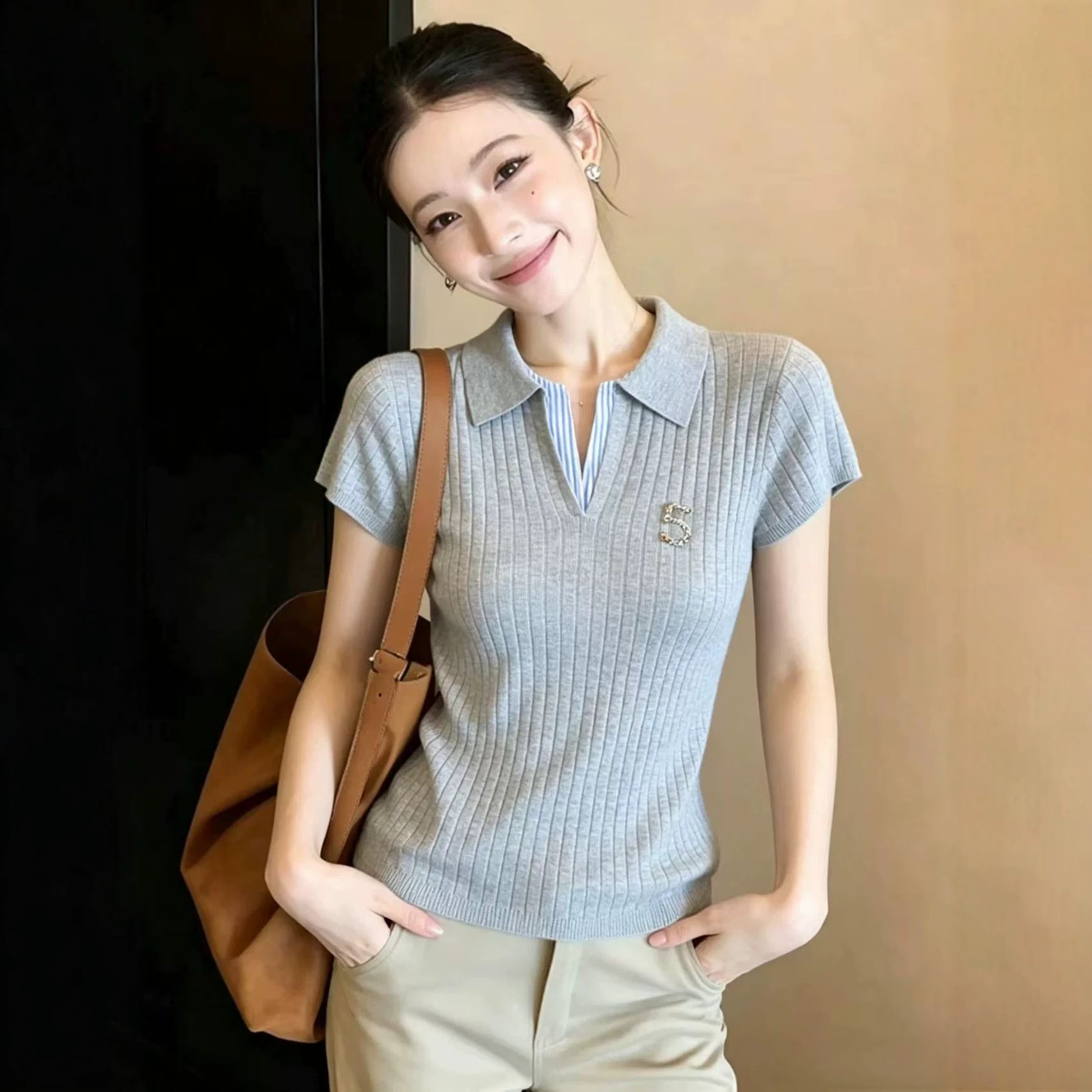 màu xám