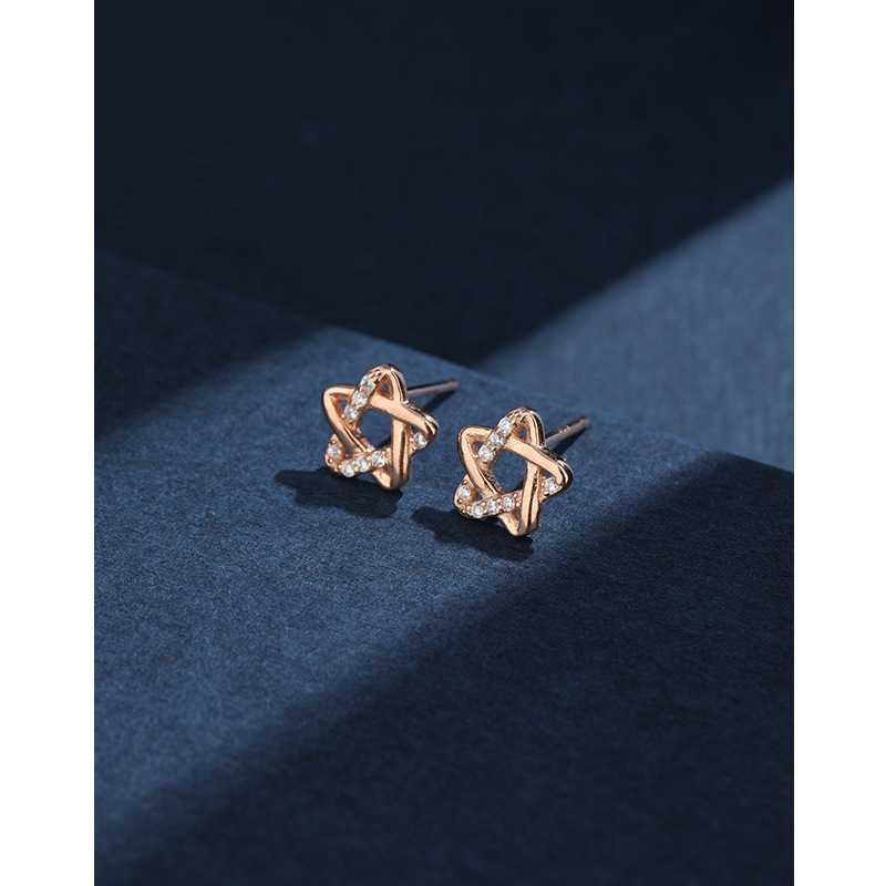 925 plata esterlina agujeros de orejas compactos de alta sensación pentagrama para mujeres nicho coreano simple pendientes joyas transfronterizas