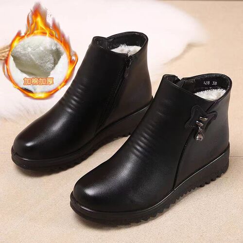 Winter Fleece-Lined Slip-On Cotton Shoes: Warm, Non-Slip, Thickened Cotton Shoes for Moms & Elderly—Featuring a Flat, Anti-Slip Sole for Grandma-Style Comfort
