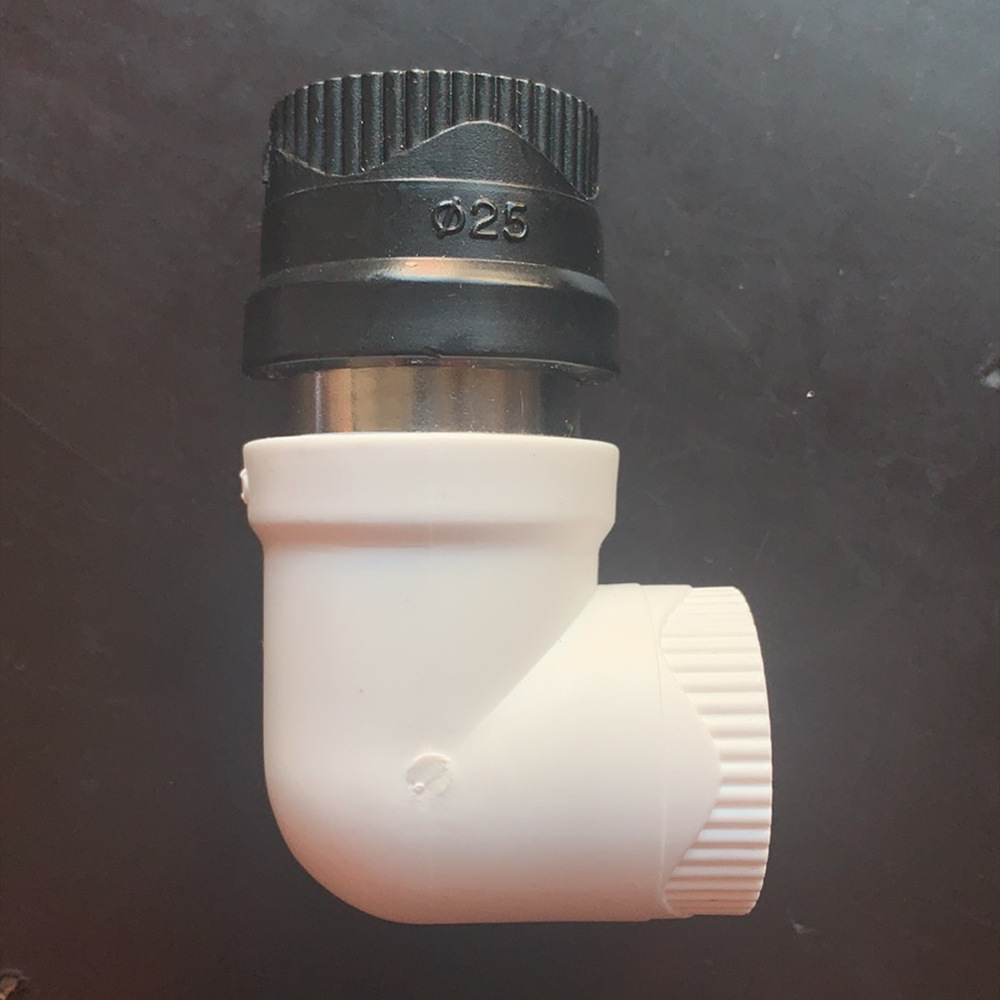 Codo PE a núcleo de acero inoxidable PPR 25