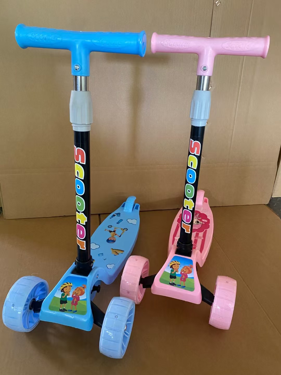 Scooter para niños, scooter de cuatro ruedas, niño de 1 a 5 años, scooter de flash plegable de cuatro ruedas, bicicleta única para bebé
