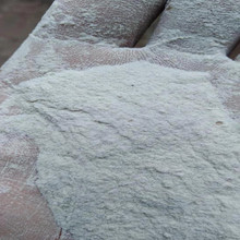 曬干設備破碎廣西高嶺土 白泥 200目袋裝陶瓷原料