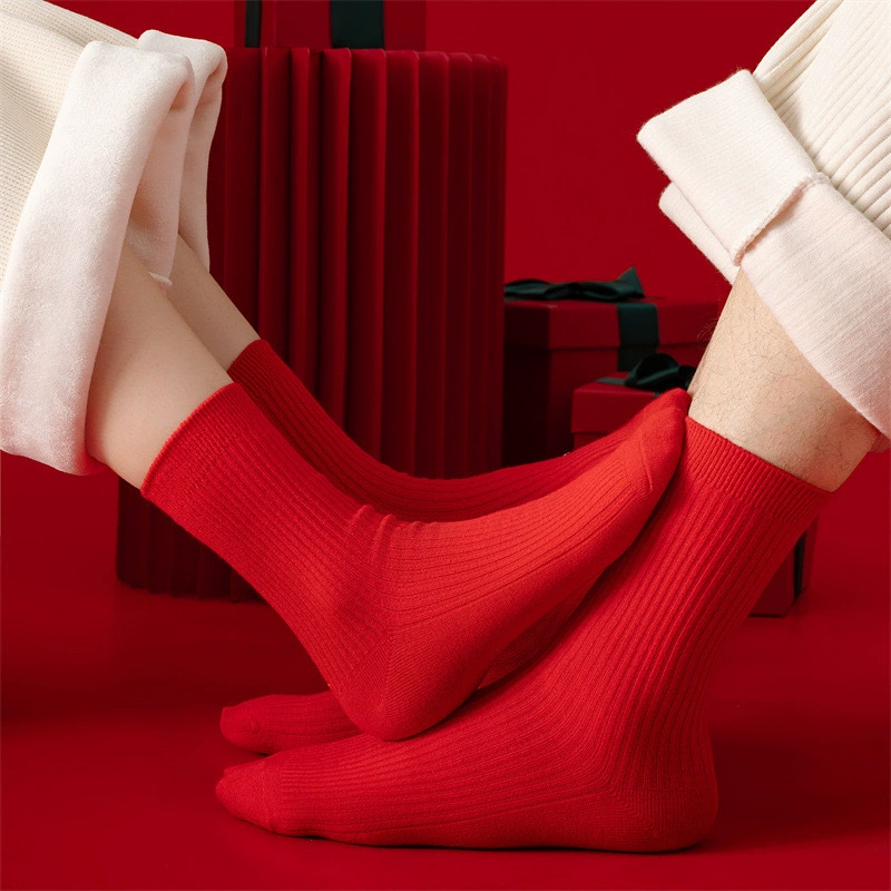 Большие красные носки женские средние трубки утолщены осенью и зимой