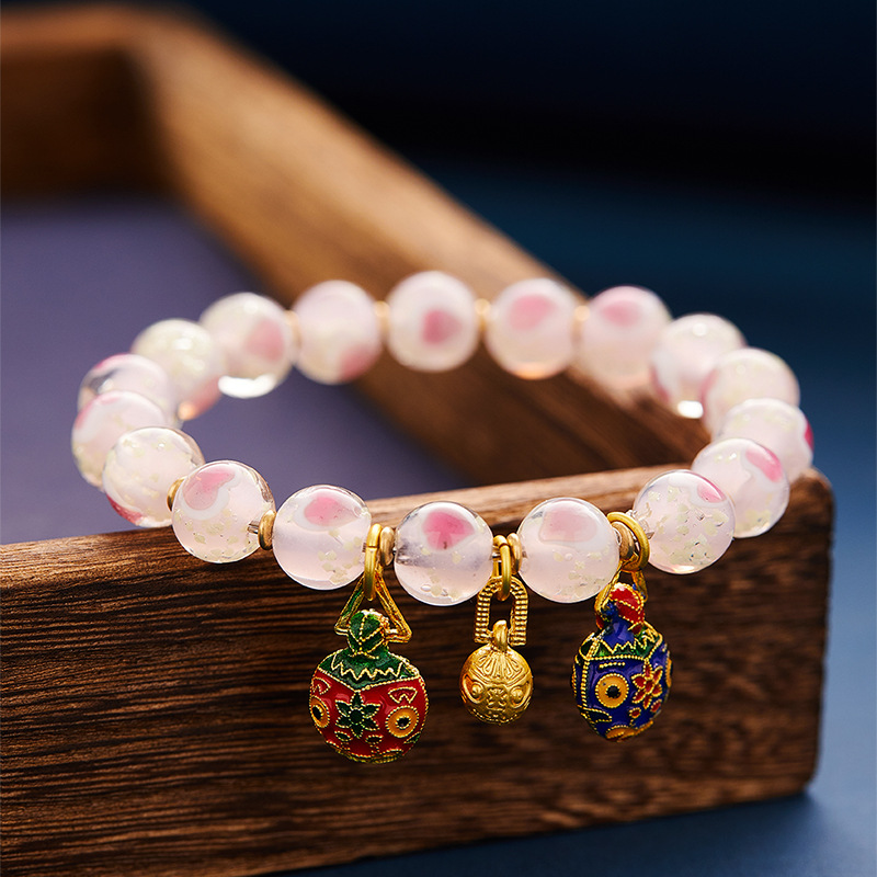 핑크 사랑 금을 삼키는 짐승