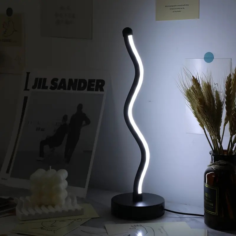 2024 Creative Desktop Lamp