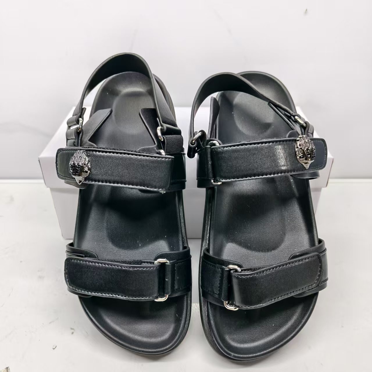 Sandali estivi piatti da donna taglie forti con doppia chiusura in velcro, suola morbida, in morbida pelle, scarpe casual e comode_voghion.com
