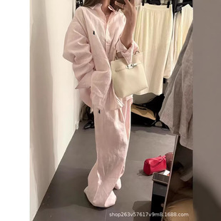 26�ļ��¿�RL��ɫ�������bС�R�̽��������|�ɳڸз����r��+�Lѝ