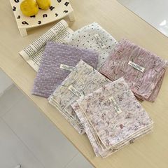 2024 Small Square Scarf, Fresh and Breathable, Soft and Literary, Decorative Silk Scarf for Summer, Women's Versatile Small Floral Scarf