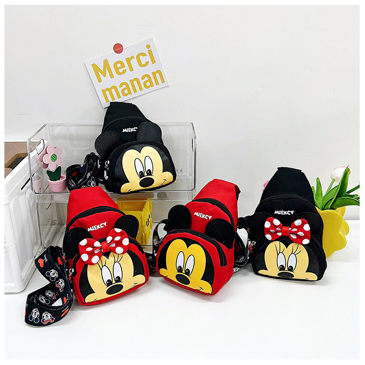 Korean-style children's bags, cartoon-themed trendy crossbody bags, cute girls' bags for outings, coin purses, and unisex chest bags for boys and girls