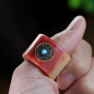天然驼骨血料时来运转扳指把件铜镶六字真言牙骨角货源