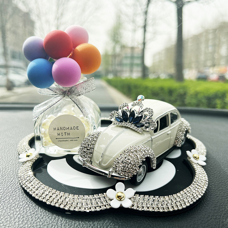 Aromaterapia de coche, lujo ligero duradero, decoración de coche de la diosa, decoración de coche, consola central, personalidad, perfume creativo