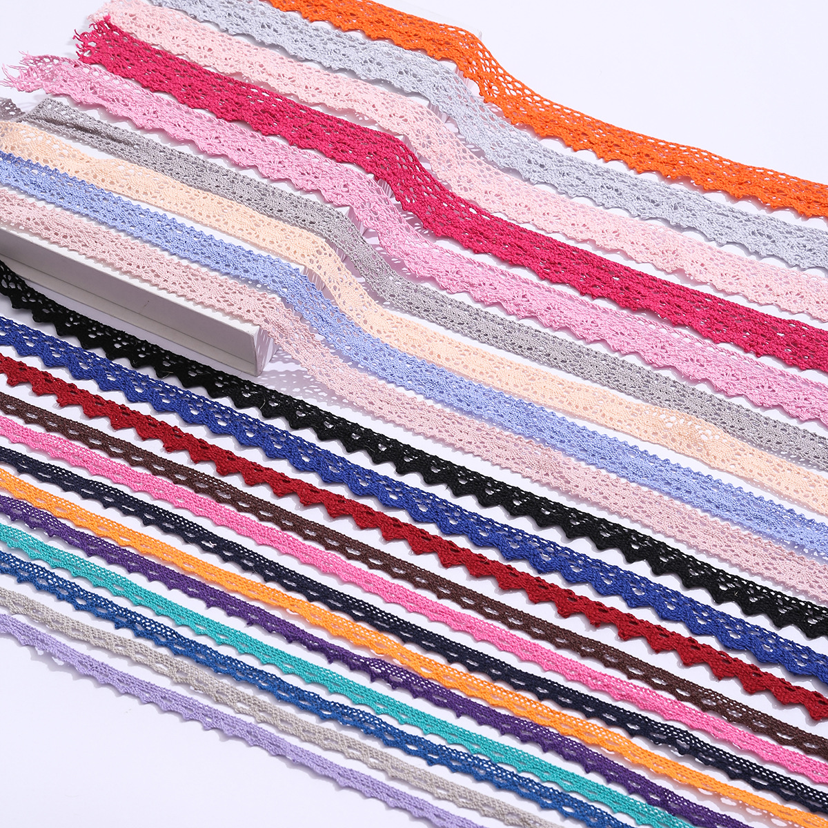 棉涤线花边服装  锦涤花边沙发窗帘娃娃裙子 米色沙发垫 锦涤花边