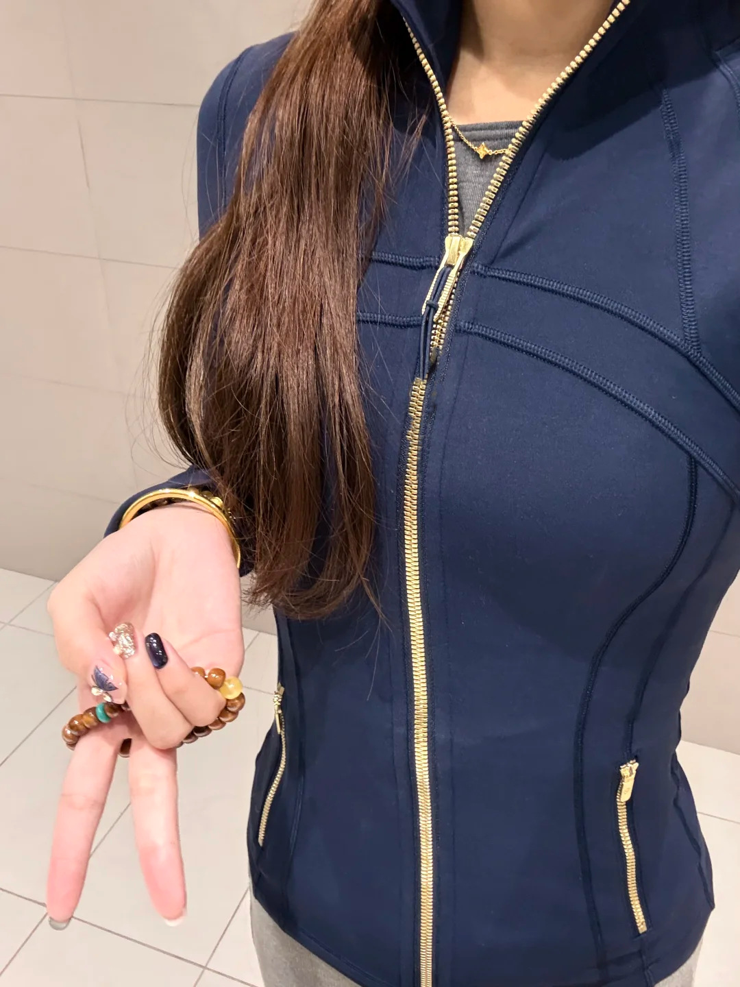 Women's Define Yoga Jacket With Gold Zipper, Slim Fit, Full Zip, Lightweight & Quick-Dry Athletic Top For Running, Gym, Casual Wear_ecoleips.com