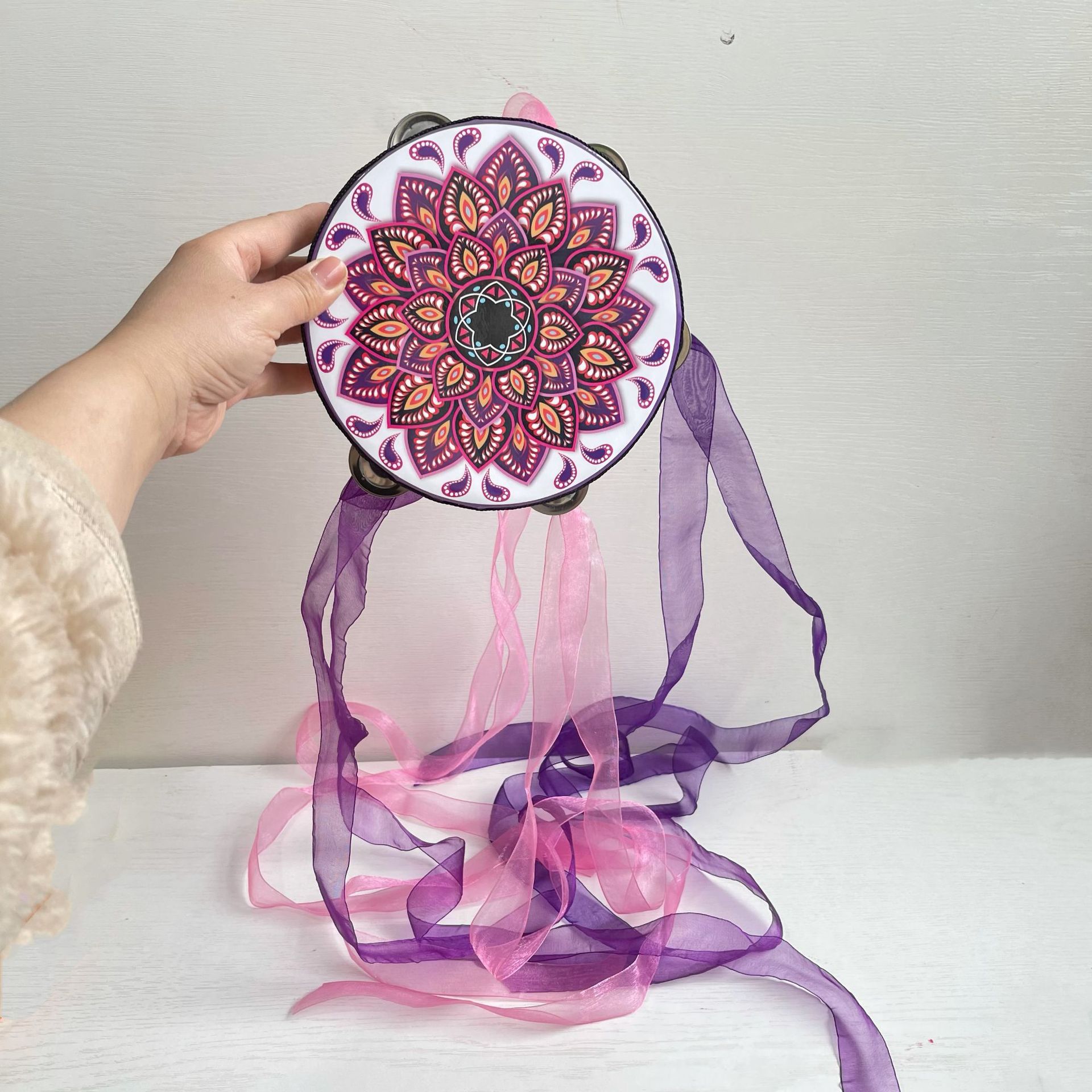 Instrumento musical Orf tambor mano juguetes para niños pequeños tambor mano volador objetos de baile exóticos campanas flotantes