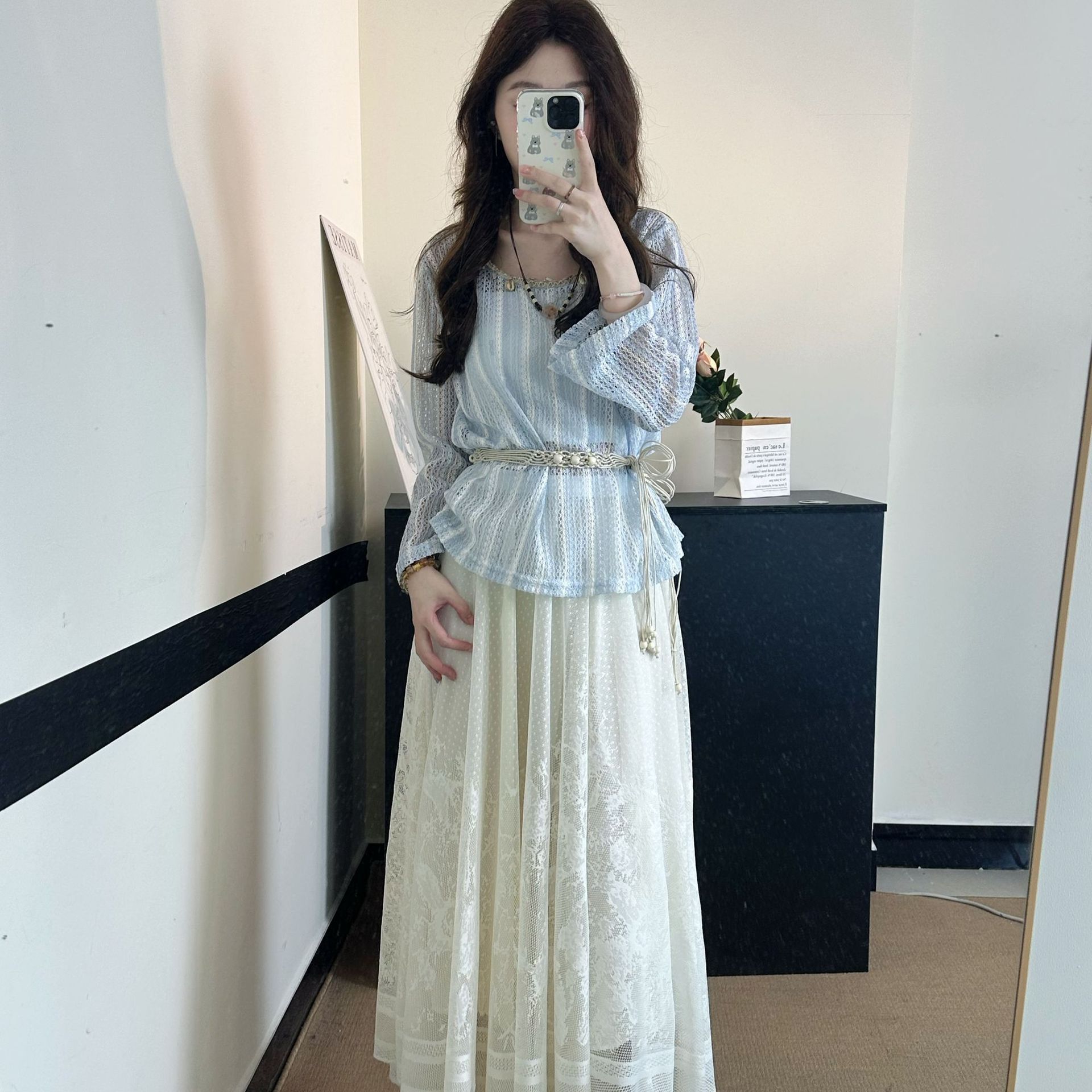 2025春季新款韩系宽松时尚镂空罩衫+腰带+半身裙三件套装配腰带