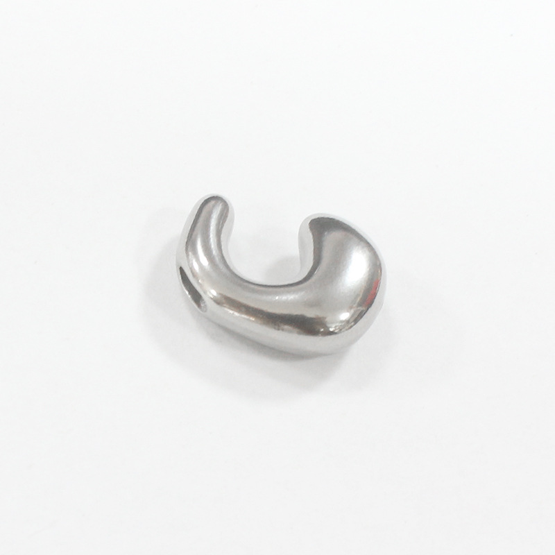 Steel-colored C letter (with horizontal hole on top) thickness 6.5*width 14*height 18mm*aperture 1.6mm (unit weight 4.86g)
